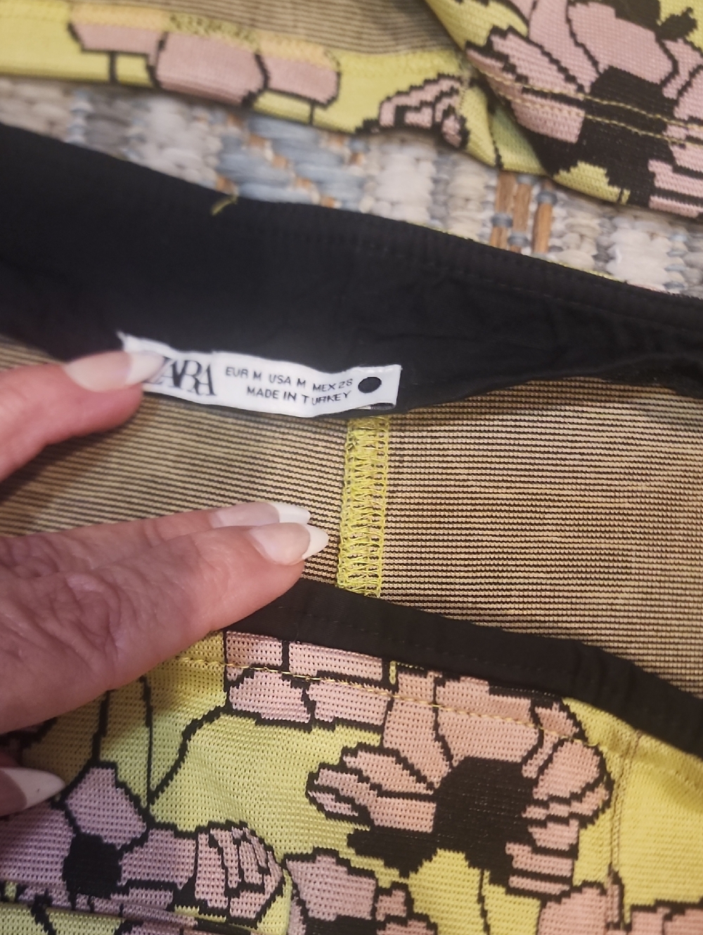 Zara Yellow Floral Mock-Neck Skirt And Top - Picture 10 of 10